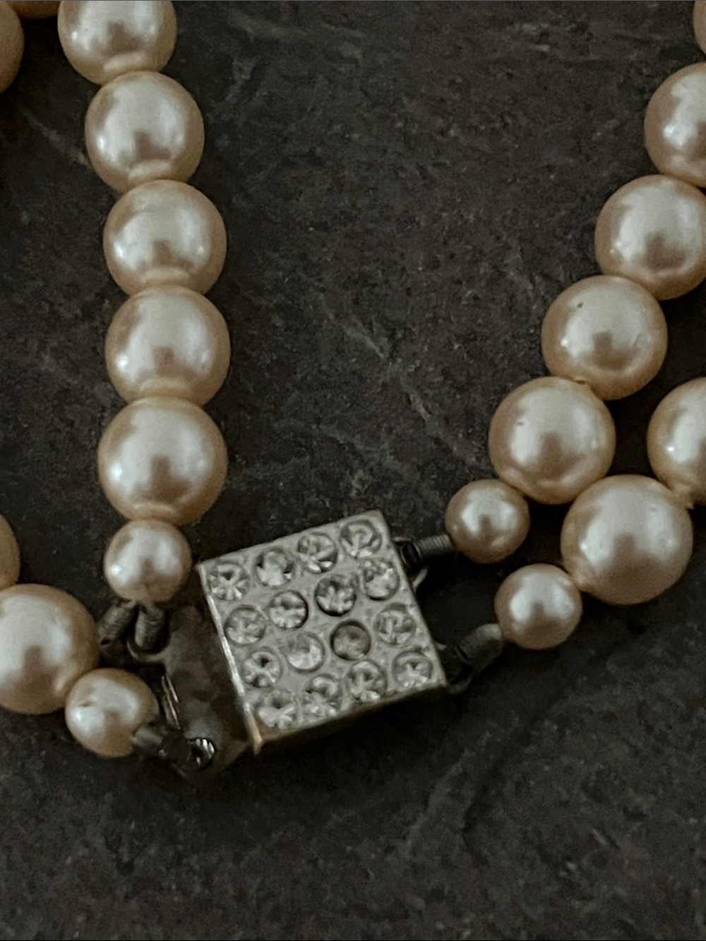 Elegant Ivory Pearl Double-Strand Bracelet with Crystal Clasp As is - Picture 3 of 4